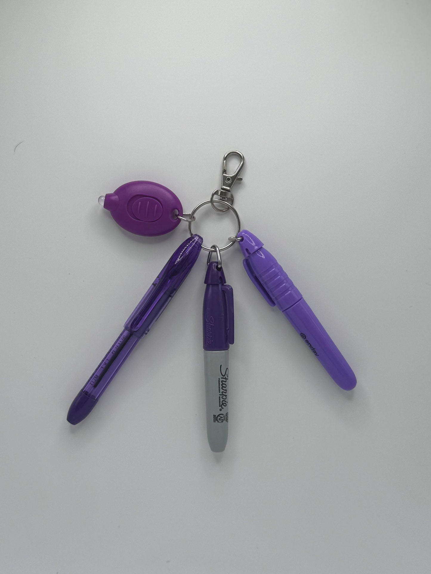 Original Ballpoint Pen Badge Reel Set
