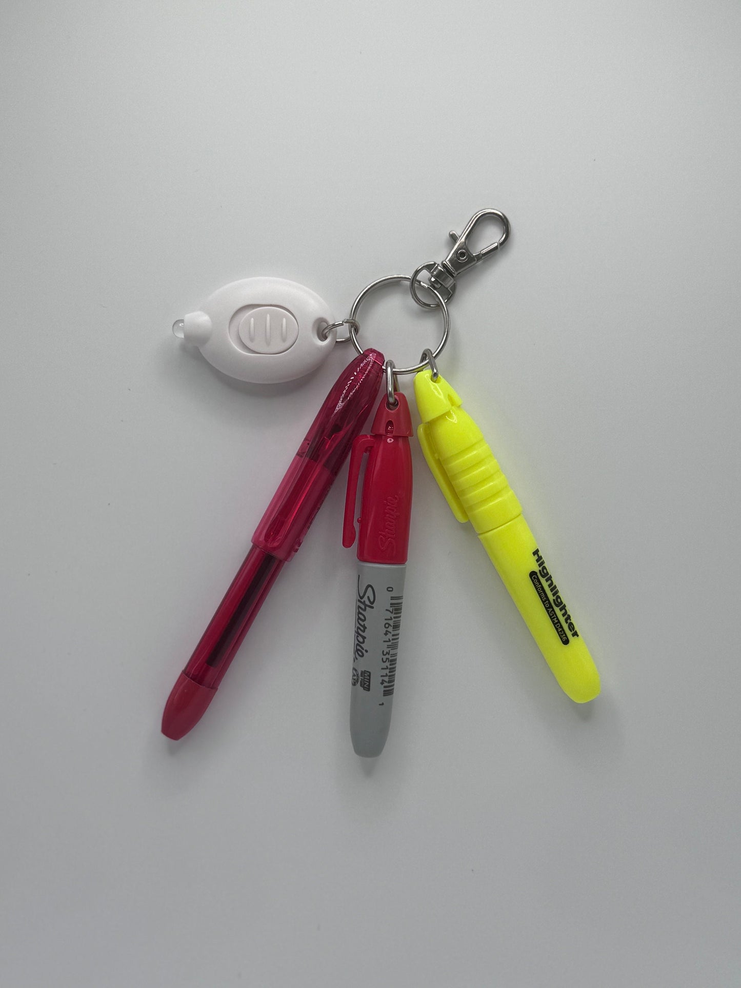 Original Ballpoint Pen Badge Reel Set