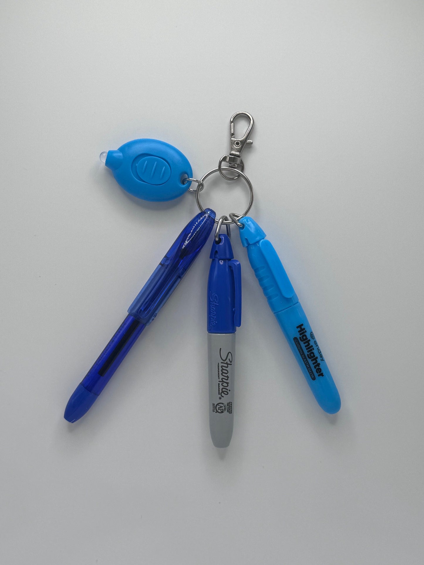 Original Ballpoint Pen Badge Reel Set