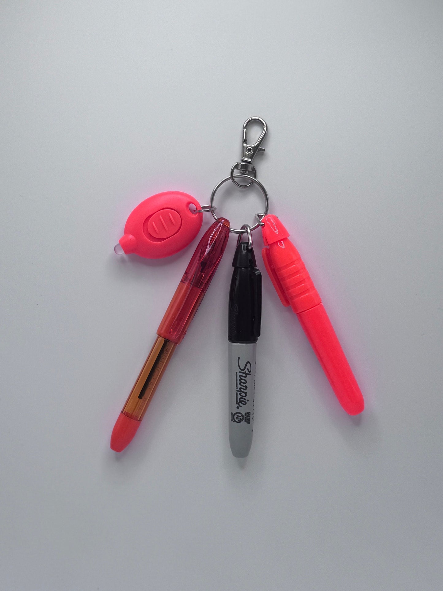 Original Ballpoint Pen Badge Reel Set