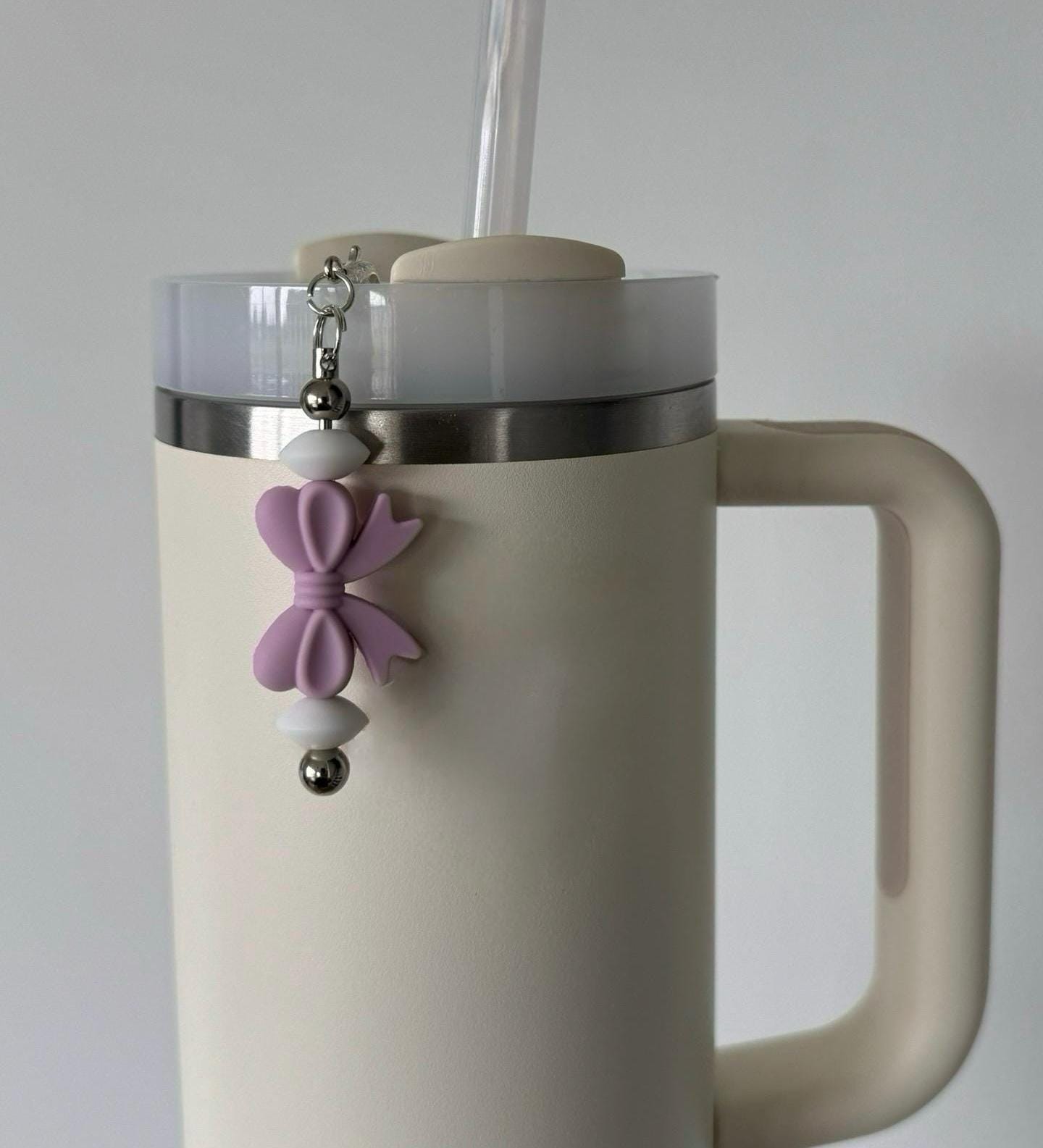 Bow Tumbler Charm Chain