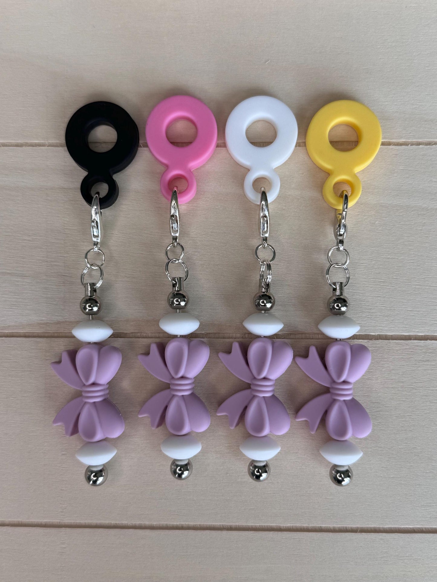 Bow Tumbler Charm Chain