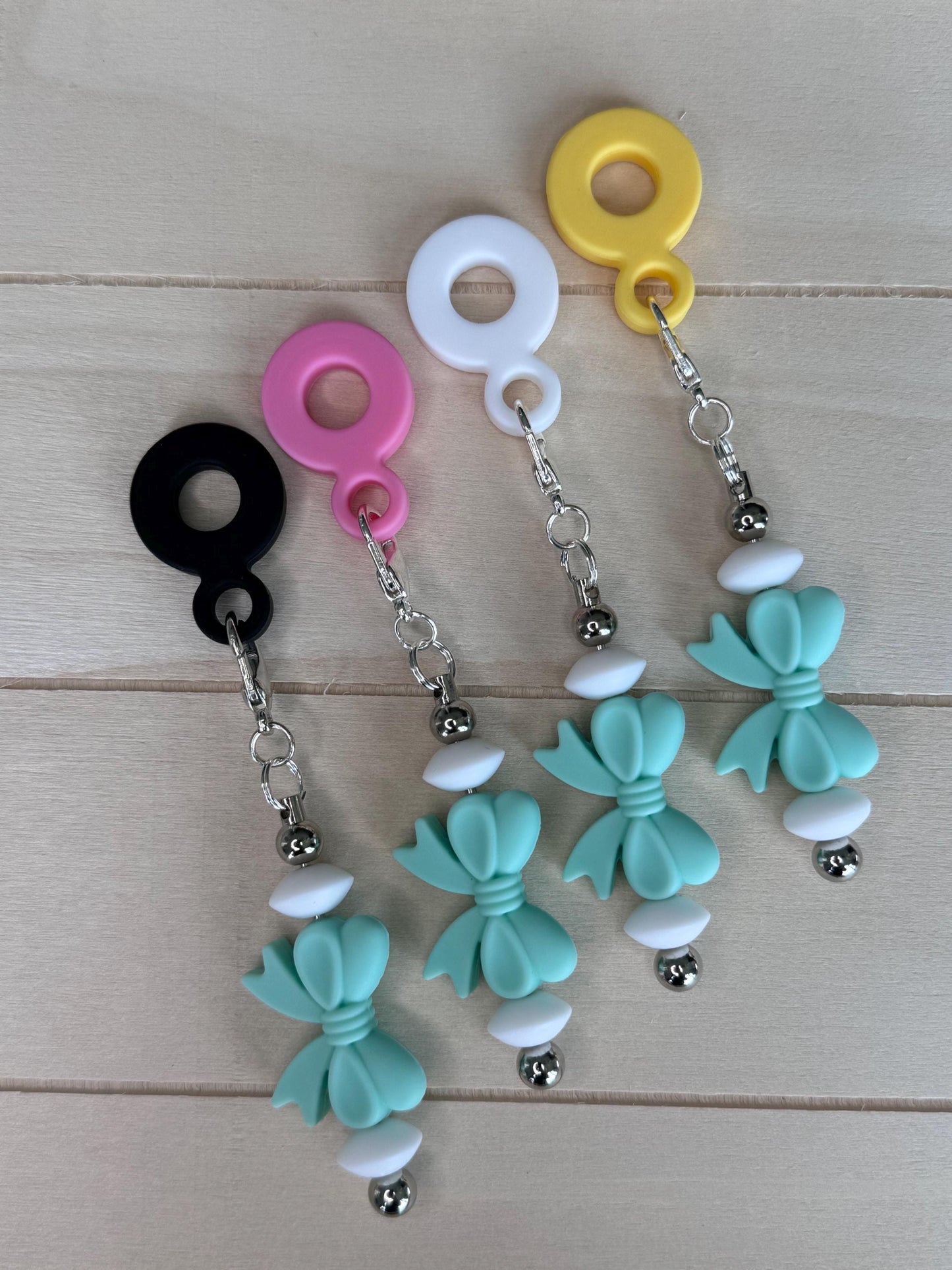 Bow Tumbler Charm Chain