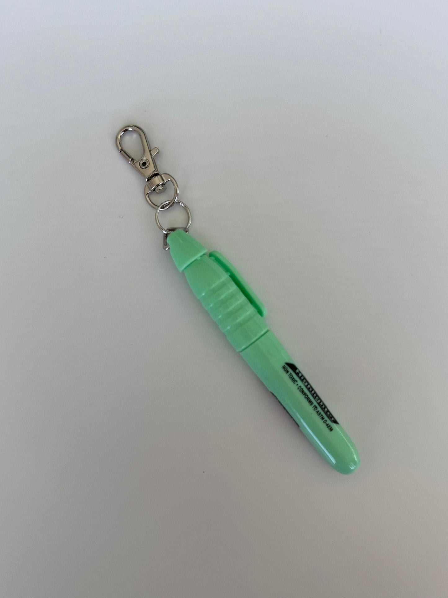 Mini highlighter badge reel accessory pen holder badge buddy pastel highlighter clip on breakaway lanyard cna medical assistant teacher gift