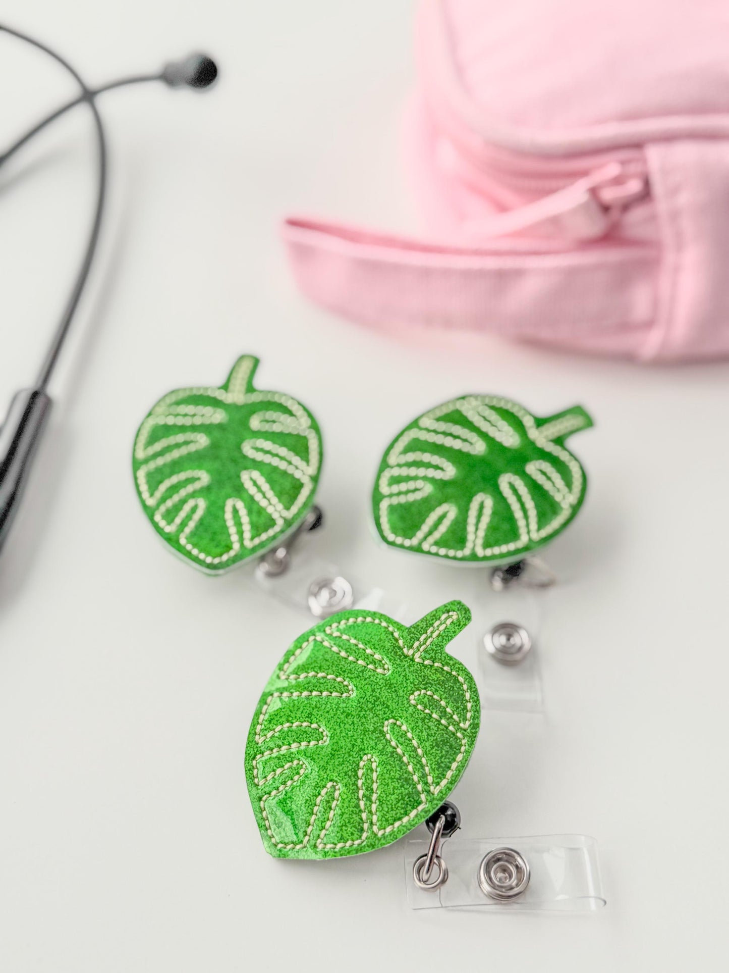 Plant Lovers Feltie Badge Reel Nursing Gift Retractable Holder Fun ID Gift For Work Handmade Felt Badge Clip Healthcare Badge Reel Holder