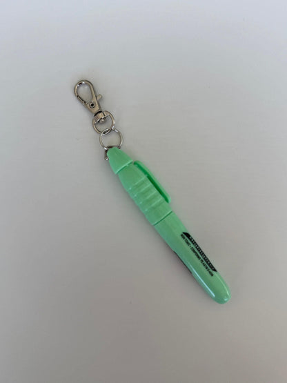 Mini highlighter badge reel accessory pen holder badge buddy pastel highlighter clip on breakaway lanyard cna medical assistant teacher gift